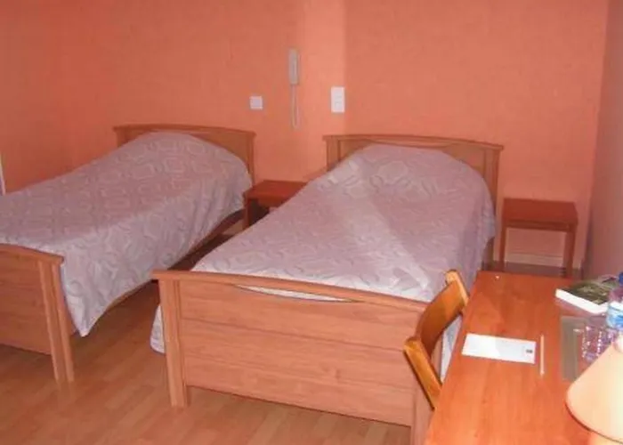 Отель Au P'tit Quinquin 2*