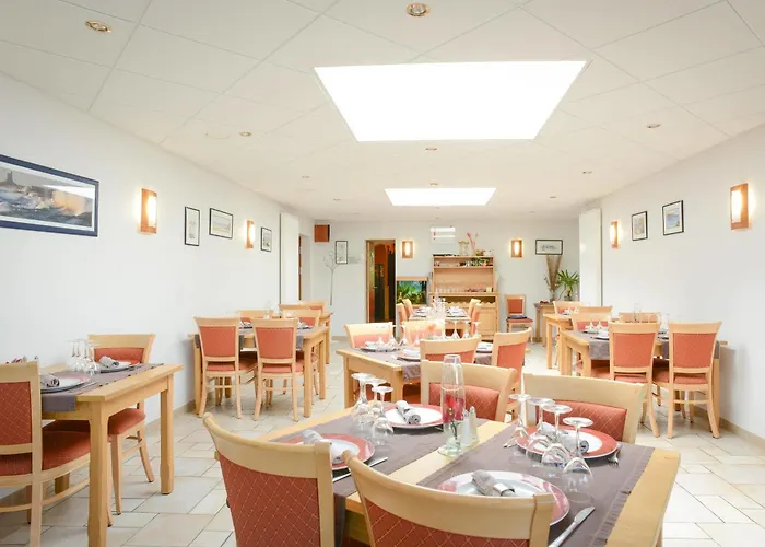 Au P'tit Quinquin Hotel 2*